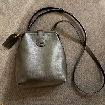 아틀리에 누 다레스 숄더백 블랙