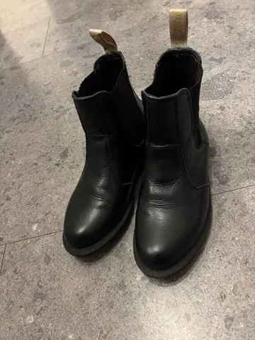 블랙 가죽 사이드 고어 부츠