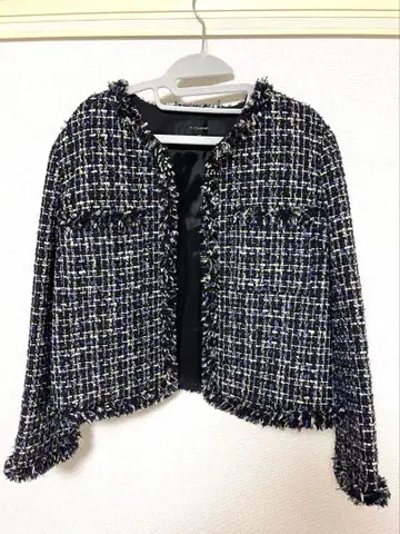 네이비 계열 트위드 노카라 자켓