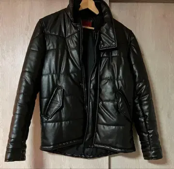 거의 미사용 ZARA MAN 블랙 가죽 아우터 M 사이즈 라이더스