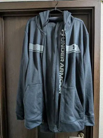 UNDER ARMOUR 언더아머 후드티 그레이 계열