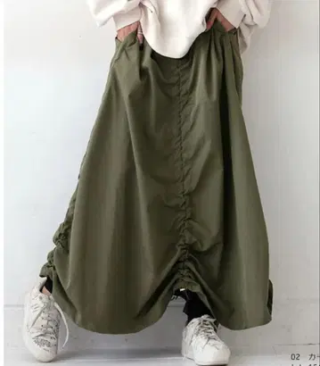 안티카 antiqua 올리브색 드로스트 스커트