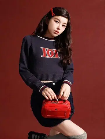 다리치 레트로 DD 로고 니트탑