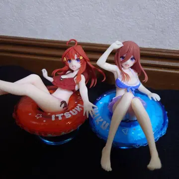 5등분의 신부 나카노 이츠키 미쿠 피규어 세트