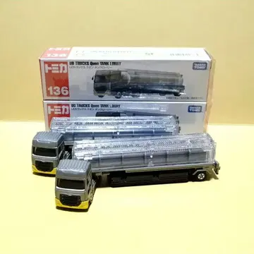 토미카 136 UD 트럭스 퀀 탱크로리
