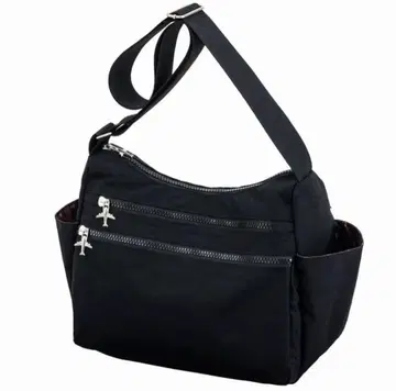 한큐 교통사가 생각한 여행에 유용한 숄더백