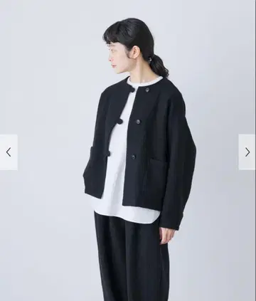 택 포함 새상품 카구레 울 크루넥 자켓 어반 리서치 도어스