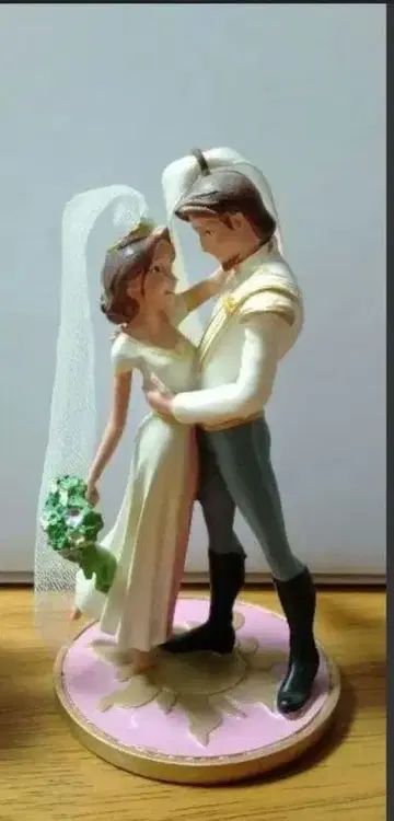 디즈니 스토어 오너먼트 라푼젤 웨딩 유진 플린