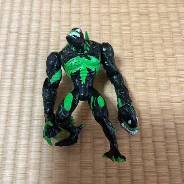 Venom 피규어 스파이더맨 가동식 블랙과 그린 약 15cm
