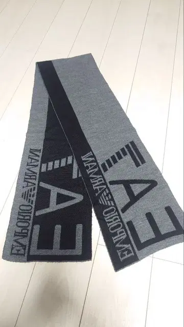 EA7 Emporio Armani 타월 머플러 그레이 블랙