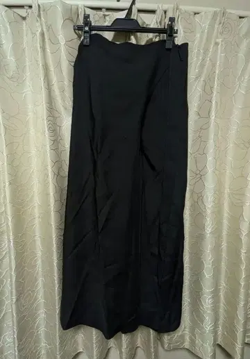 미사용 새상품 바카 랩 롱 스커트 블랙 size 36