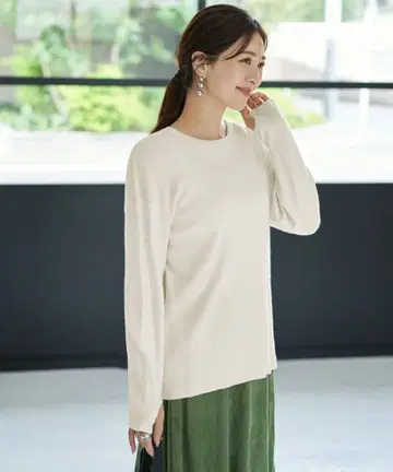 스타일 델리 소프트 터치 손가락 오픈 크루넥 니트