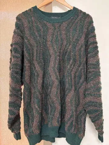 니코앤드. 파도 무늬 그린 스웨터 M 사이즈