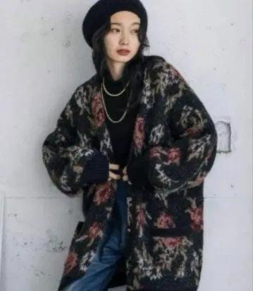 JEANASIS 라메 페더 가디건