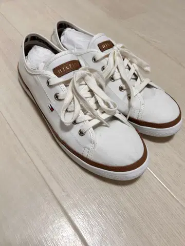 타미 힐피거 여성용 스니커즈 새상품급