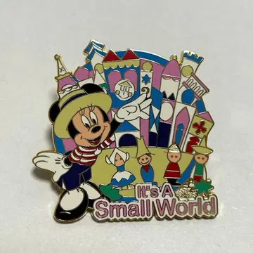 디즈니 스몰 월드 미니 핀 배지 A