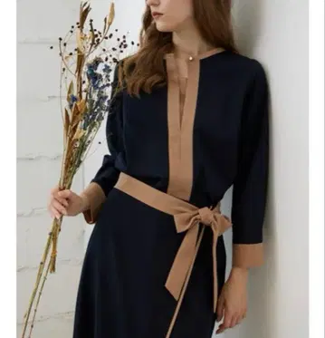 TONAL 바이컬러 블라우스