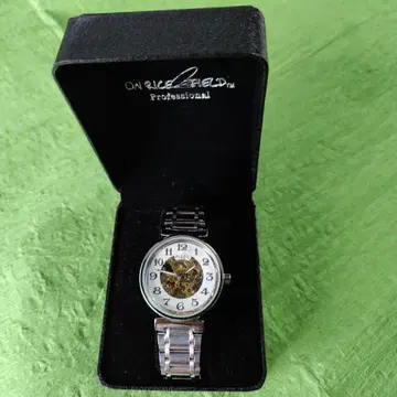 ON RICE FIELD FLERT 자동 시계