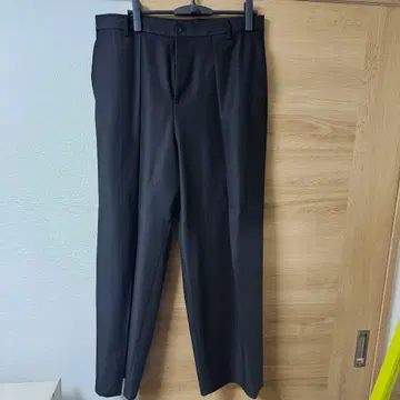 ZARA 턱 플리츠 와이드 팬츠 EUR42 블랙