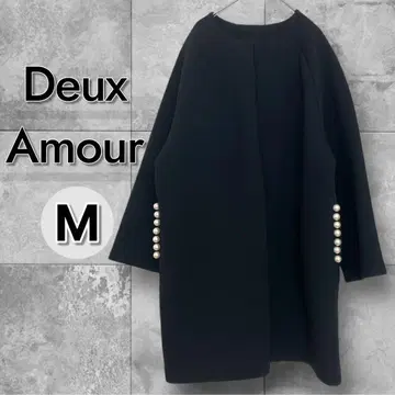 새상품 [ Deux Amour ] 펄 장식 본딩 노카라 코트 블랙