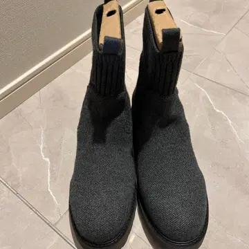 VIVAIA 다크 그레이 니트 숏부츠