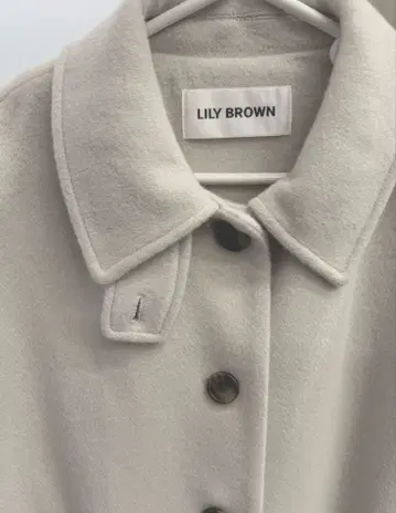 LILY BROWN 코트
