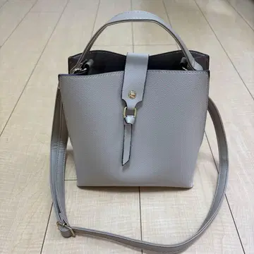 핑크 그레이 토트백 합성 피혁