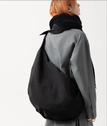 [ 새상품급 ] MB ULTIMATE FABRIC 하프문 바디백 BIG