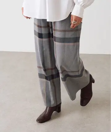 정가 22,000엔 비어즐리 체크 허리 리브 팬츠 L 사이즈 상당