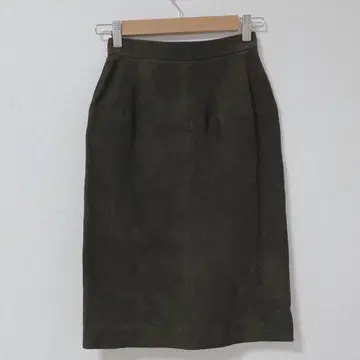 클로트레마 양가죽 무릎 기장 타이트 스커트 안감 큐프라 브라운 무지 심플