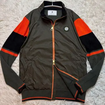 새상품급 마크앤로나 스니드 니트 자켓 절개 충전솜 가슴 로고