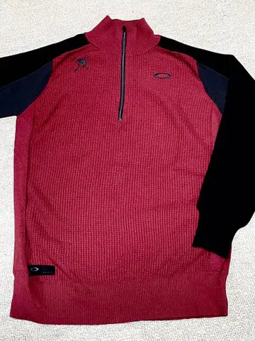 Oakley 하프 지퍼 니트 스웨터 레드 블랙