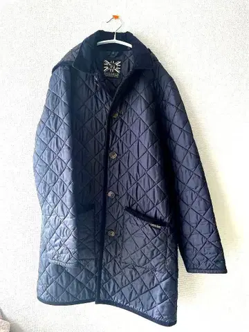 라벤햄 퀼팅 코트 후드 부착