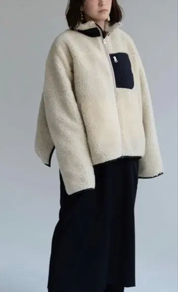 SEA 플리스 오버 사이즈 자켓 크림색