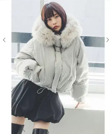 SNIDEL 후드 퍼 숏 다운