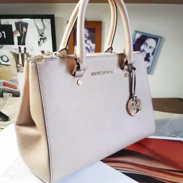 마이클코어스 핸드백 MICHAEL KORS TXB05