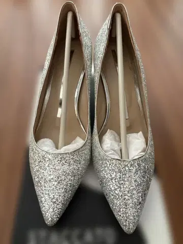 [컨디션 최상] STACCATO 실버 글리터 하이힐