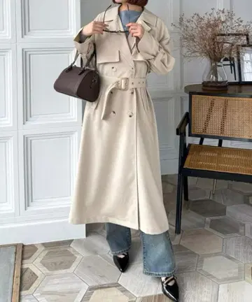 클리어 요크 부착 롱 트렌치코트 아이보리