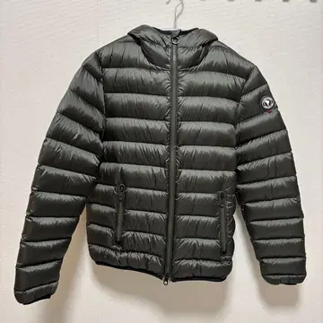 CAPE HORN 다운 자켓 다크 그린 M 사이즈