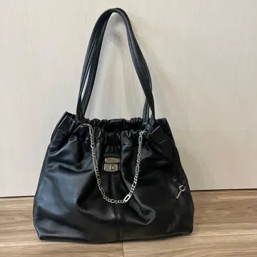 MARC JACOBS 더 크리스티나 토트