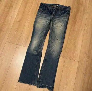 에고 트리핑 부츠컷 데님 팬츠