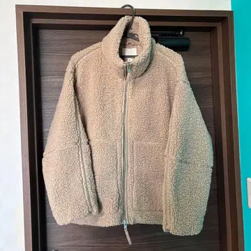 새상품 택 포함 H&M 루즈 테디 자켓 베이지 L 사이즈