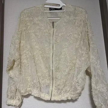 아이보리 꽃무늬 자수 블루종 화이트 ZARA 자라 M 사이즈