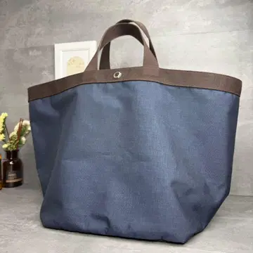 새상품급 에르베샤 펠리에 모카 네이비 보트형 725C 코듀라 토트백