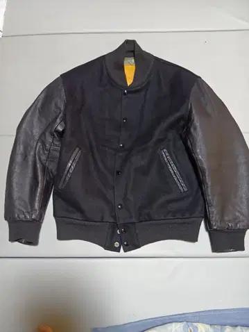 새상품급 빈티지 GOLDENBEAR 바시티 자켓 레어 올 블랙