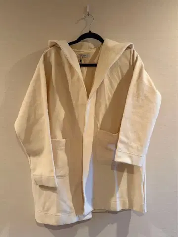 POU DOU DOU 후드 부착 아이보리 가디건 택 포함 새상품