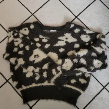 GYDA 제이 레오파드 샤기 니트