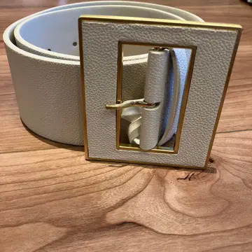 eimy 이스토와 화이트 벨트