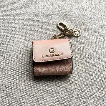 마이클코어스 AirPods 동전 지갑