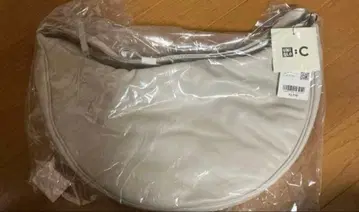 유니클로 C 백 새상품 미사용 미개봉 즉시 구매